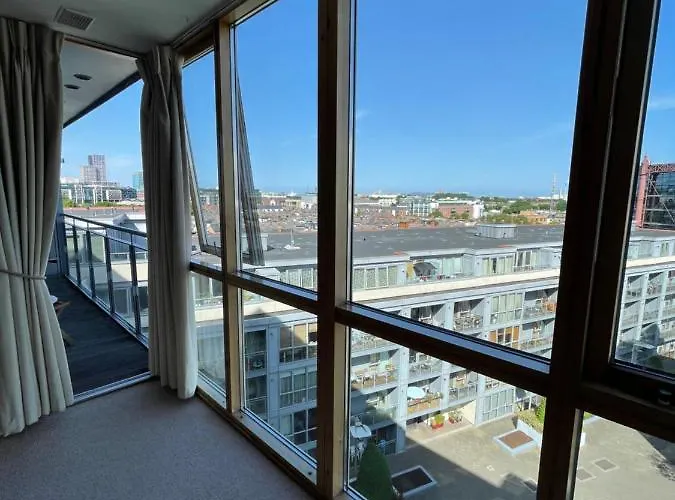 Stunning Modern In The Gasworks Apartment Dublin